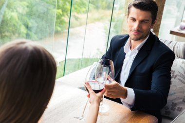 restoranda şarap kırmızı içme Çift