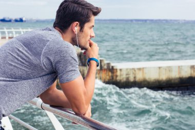 Kapılarımızın denizde seyir spor adamı