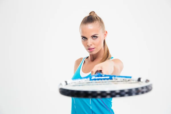 Retrato de una mujer sosteniendo raqueta de tenis —  Fotos de Stock