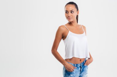 Uzak bir mutlu güzel kız portresi