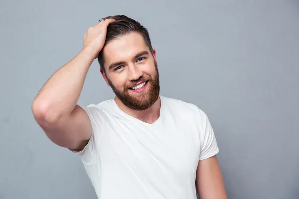 Retrato de un hombre casual sonriente — Foto de Stock