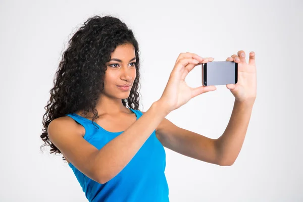 Vrij afro-Amerikaanse vrouw maken selfie foto — Stockfoto