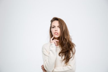 Genç kadın onun dudak ısırma