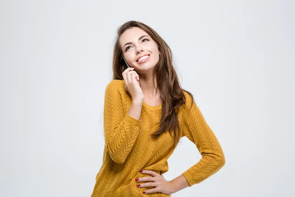 Glimlachende vrouw aan de telefoon — Stockfoto