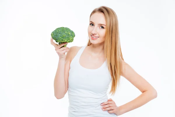 Sonriente hermosa mujer sosteniendo la coliflor —  Fotos de Stock