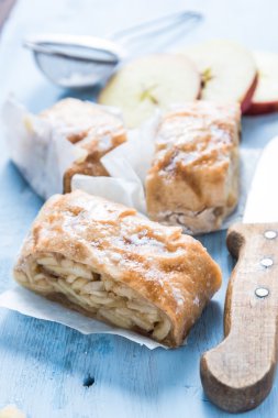 Pişirme, elma strudel malzemelerle ev