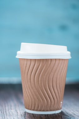 Kahve plastik kap götür buradan