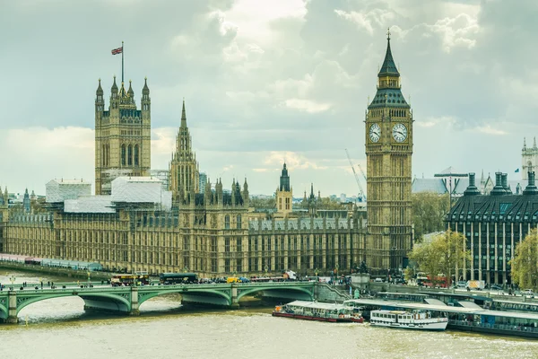 Palácio de Westminster, Parlamento em Londres — Fotografia de Stock