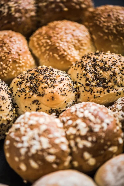 Friska bageri bröd och bullar — Stockfoto