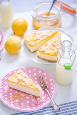 Limonlu cheesecake, yaz tazelik