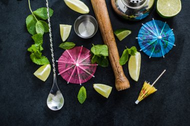 tropikal kokteyl serinletici