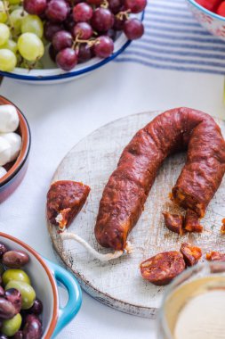 İspanyol chorizo sosis tapas