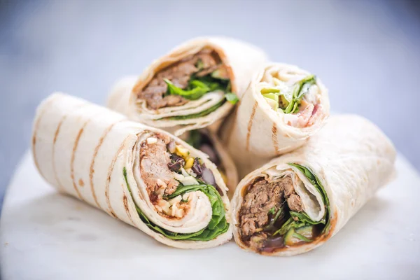 Tortilla wraps, idées de nourriture légère — Photo