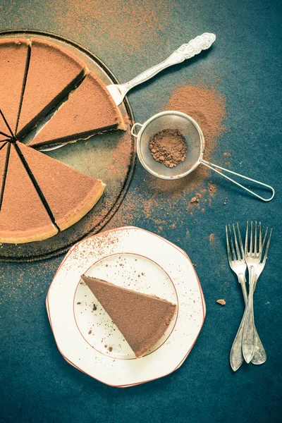 Csokoládé szolgálatot tort, vintage tonned hatása — Stock Fotó