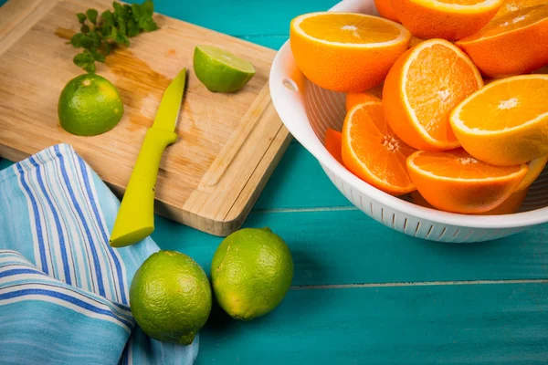 Zumo de naranja y limón casero —  Fotos de Stock