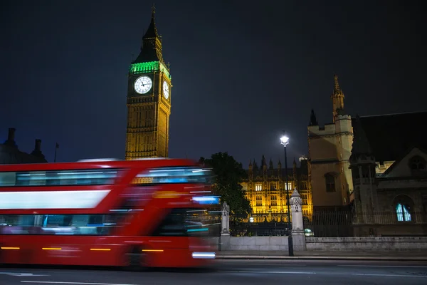 London Big Ben y autobús de dos pisos — Foto de Stock