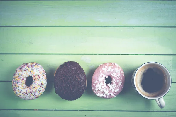 Donuts y café fondo retro — Foto de Stock