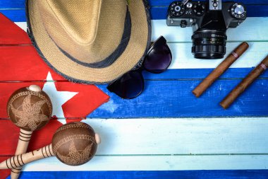 Küba ulusal bayrak öğeleri ile ilgili 