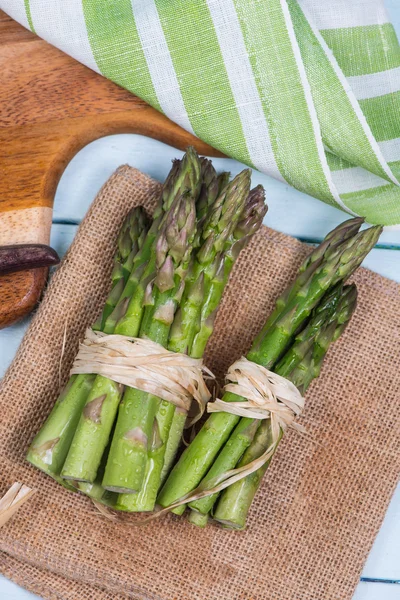 Fresh green bundles of asparagus — Stock Photo, Image