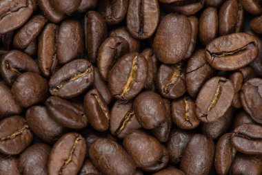 kavrulmuş kahve çekirdeği üzerinde Görünümü Kapat