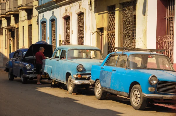 Havana Kuba Januar 2013 Classic American Parking Street Havana Cuba — Stockfoto