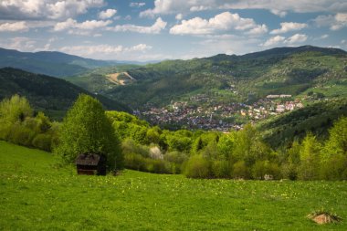 Manzaralı güzel tepeler ve dağlar 