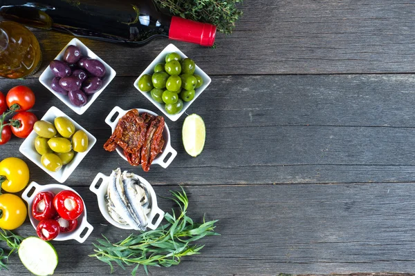 Seleção Tapas Espanholas Com Vinho Tinto Cima — Fotografia de Stock