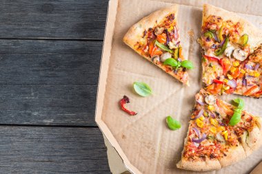 dilim ev yapımı vejetaryen pizza kutusu