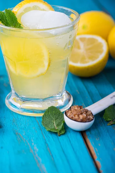 Homemade lemonade with mint and sugar — Stock Photo, Image