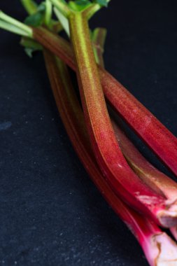 çiftlik taze organik ravent