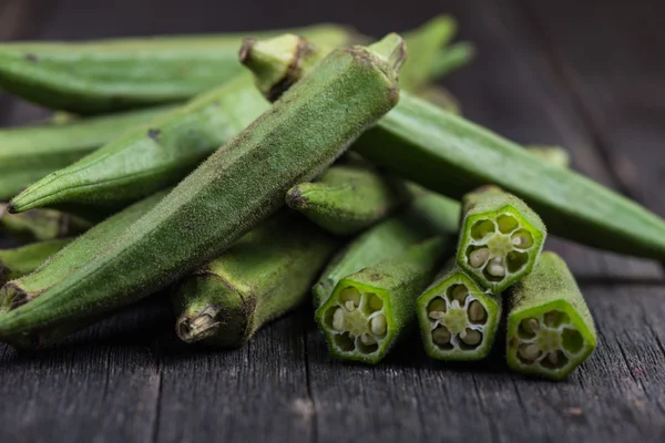 Boerderij verse rauwe okra — Stockfoto