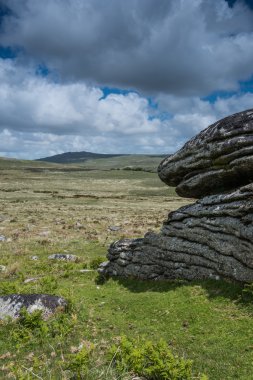 Güzel, Dartmoor yatay moors ve bulutlar