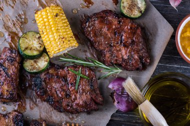 ızgara domuz akçaağaç sirup ile yapışkan Çin sır