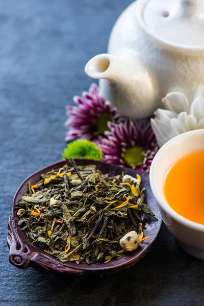 Antioxidant fresh tea background — 图库照片