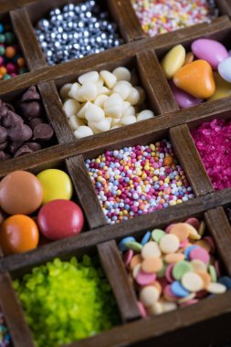 şeker dekorasyon ahşap kutusunda Görünümü Kapat