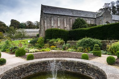 Buckland Abbey, Bahçe ve Emlak