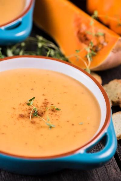 Herfst smaak, squash en wortel soep — Stockfoto