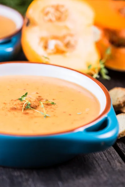 Sabor de otoño, sopa de calabaza y zanahoria —  Fotos de Stock