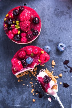 Berry meyve kış cheesecake