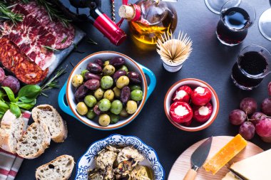 restoranda otantik İspanyolca tapas kurmak