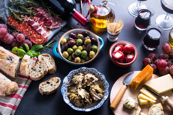 Selezione di tapas tradizionali — Foto Stock