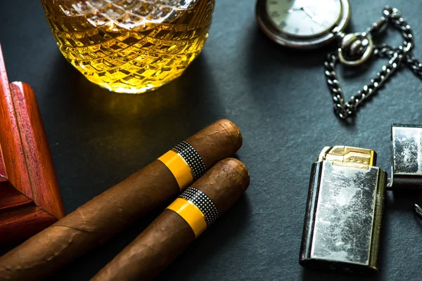 Cuban cigars with cognac and humidor — Stock Photo, Image