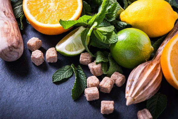 Tasty summer refreshing lemonade — Stock Photo, Image