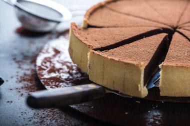 Çikolatalı Kek kısmı hizmet