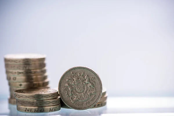 Monedas de la libra británica pila —  Fotos de Stock