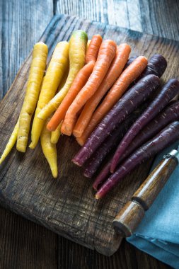 Marcket çiftlik taze gökkuşağı havuç