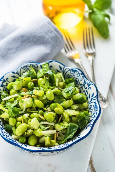 Süper yeşil gıda, sağlıklı salata