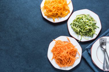 Vejetaryen ve sağlıklı spagetti 