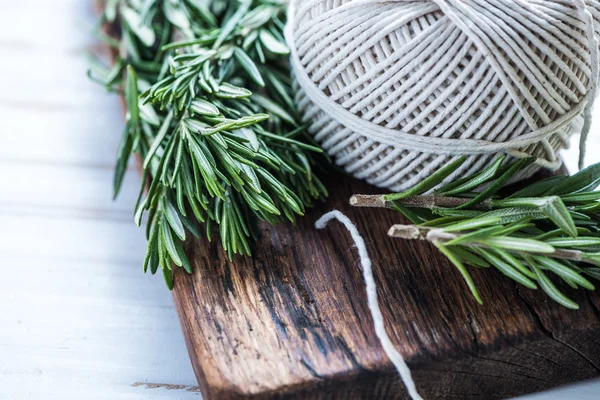 Kurutma için Bahçe taze otlar hazırlık