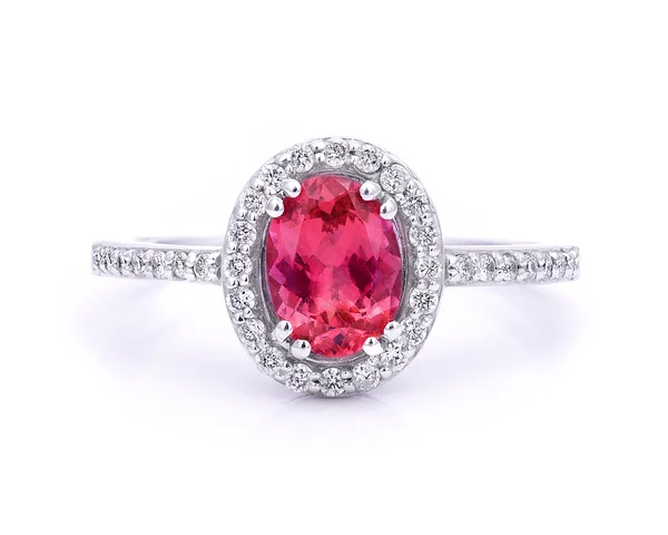 Цветное кольцо из драгоценных камней — стоковое фото